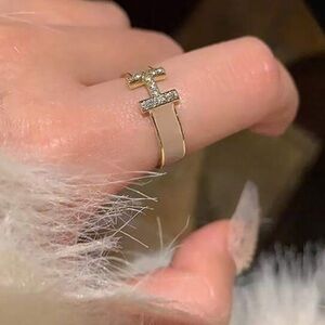 Elegant Gold and Beige Women's Adjustable Ring